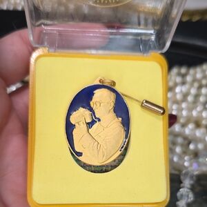 Thai Celebrating Accession Throne King Rama 9 Limited Edition 1998 Charm